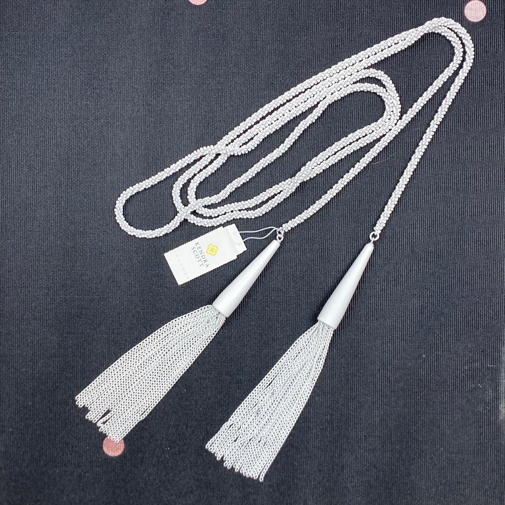 Kendra Scott White Matte Phara Tassel Necklace NEW - Picture 2 of 8
